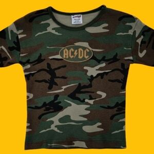📣 Vintage Rare Y2K AC⚡DC Camo Tour 🎶🎸 Baby Tshirt Stretchy S-M Fit 😍 Gorg 🤟